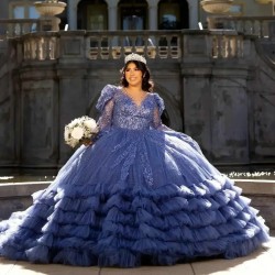 2024 Navy Blue O Neck Quinceanera Dresses Applique Lace Beads Long Sleeves Tull Tiered Ball Gown Sweep Train vestidos de 15