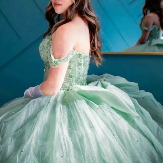 Sweetheart Mint Green Ball Gown Quinceanera Dresses Beads Crystal Tull Off the Shoulder Sweet 16 Vestido De 15 Anos