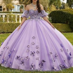 2024 Gorgeous Lavender Sweetheart Ball Gowns Off The Shoulder 3D Floral Lace Beads Tulle 15 Girl Women Quinceanera Prom Dresses