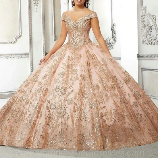 2024 Rose Gold Shiny Ball Gown Quinceanera Dress Appliques Lace Beads Off Shoulder Sweet 15 16 Years Vestidos De XV Anos