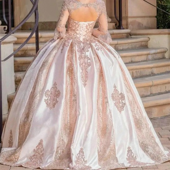 Bell Sleeve Satin Ball Gown With Beaded Lace Appliques Quinceanera Dress Elegant Scoop Neck Prom Dress Women Wedding Party Gown