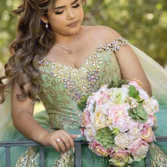 Gold Appliques Sage Green Quinceanera Dress Ball Gown Beaded With Cape Cocktail Dresses Lace Up Back Vestidos De