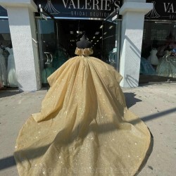 Long Sweet Golden Quinceanera Dresses 2024 Sweetheart Backless Lace Applique With Flower 15 16 Birthday Ball Gown Prom Party