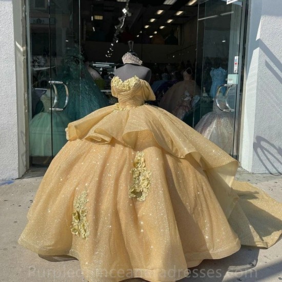 Long Sweet Golden Quinceanera Dresses 2024 Sweetheart Backless Lace Applique With Flower 15 16 Birthday Ball Gown Prom Party