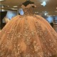 Off The Shoulder Rose Gold Quinceanera Dresses Ball Gown Sleeveless Floral Appliques Lace Handmade Flowers Sweet 15 Party Wear