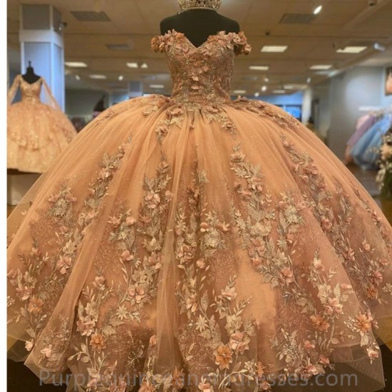 Off The Shoulder Rose Gold Quinceanera Dresses Ball Gown Sleeveless Floral Appliques Lace Handmade Flowers Sweet 15 Party Wear