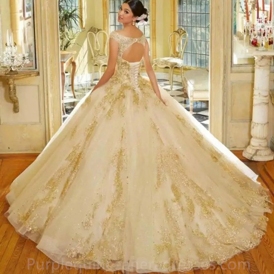 Shining Gold Quinceanera Dresses 2024 V Neck Lace Ball Gown Birthday Party Vestidos 15 Anos Princess Sweet 16 Girl Prom Dress