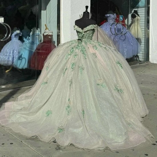 Sweetheart Sage Green Quinceanera Dresses Off Shoulder Applique Lace Princess Sweet 15 16 Years Old Birthday Prom Party Gown