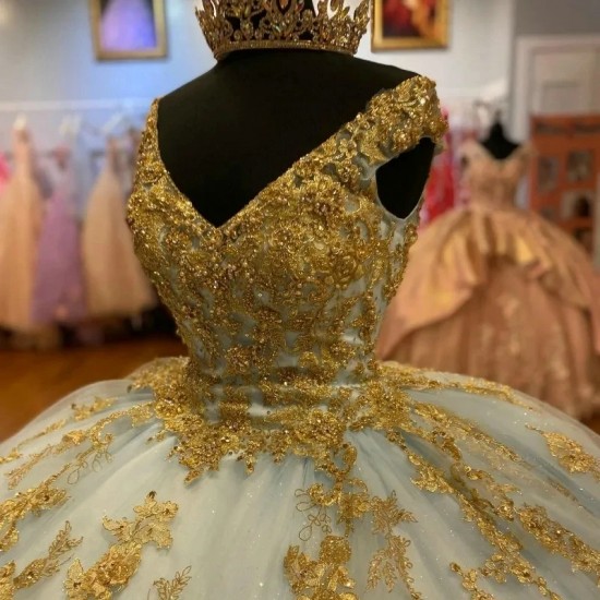 V Neck Blue And Golden Quinceanera Dress 2024 Ball Gown Lace Applique Flowers Appliques Beading Corset Pageant Sweet 15 Party