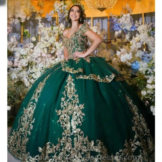 Off The Shoulder Emerald Green Beading Tassel Ball Gown Quinceanera Dresses Gold Appliques Corset Vestidos De 15 Anos