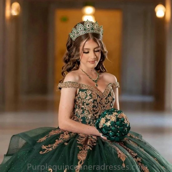 Off The Shoulder Emerald Green Quinceanera Dresses Ball Gown Gold Sequined Appliques Beading Corset Vestidos De 15 Anos With Bow