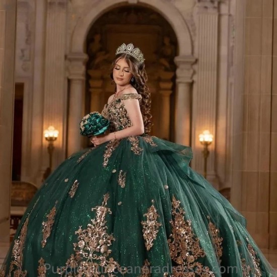 Off The Shoulder Emerald Green Quinceanera Dresses Ball Gown Gold Sequined Appliques Beading Corset Vestidos De 15 Anos With Bow