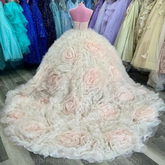 Sexy Strapless Princess Quinceanera Dresses Princess Off the Shoulder Ball Birthday Gown Tulle Tiered Lace Up Sweet 16 Dresses