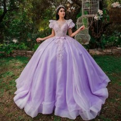 Short Sleeves Lilac Quinceanera Dress Ball Gown Princess Party Dresses for Birthday Scoop Sparkling Tulle Sweet 15 Year Gowns