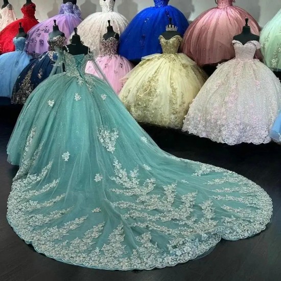 Spaghetti Straps Light Green Ball Gown Sweet 15 Year Old Quinceanera Dresses Formal Party Gown For Women